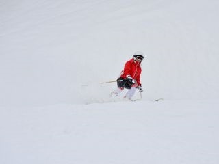 A piros glade története 2017