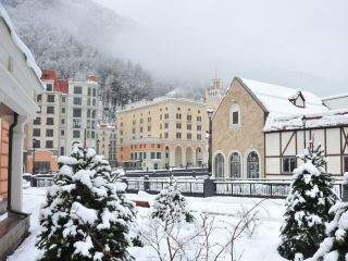 Istoria porții roșii 2017