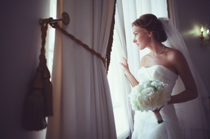 Melyik esküvői fotós választja a riportot vagy a stúdiót