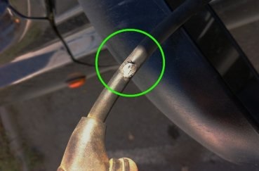Cum să verificați cablurile de aprindere de înaltă tensiune sub tensiune pe o schemă de mașină și reparații