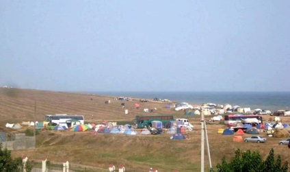 Campingurile din Odessa se odihnesc cu corturile de la mare