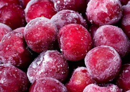Este posibil să se înghețe cireșe, prune, caise cu oase