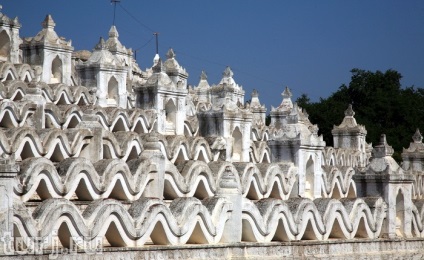 Myanmar, Minghong pagoda sinbume-paya - pagoda albă pentru o memorie luminată