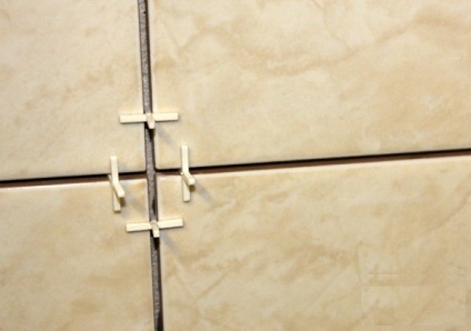 Плочки на пода в банята разполага с подова настилка за миене, как да се сложи снимки и видео