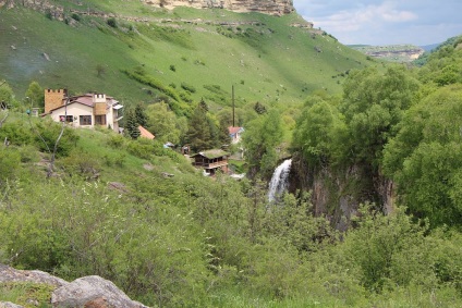 O excursie la cascadele inelului montan, parcul Kislovodsk
