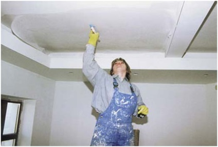 Javítsa a mennyezetet a konyhában a saját kezével (11 kép)