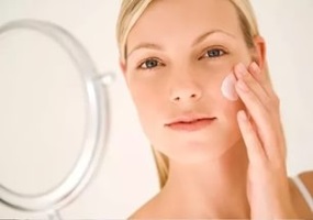 Rolul acidului hialuronic în cosmetice - magazinul online cosmeticbrand