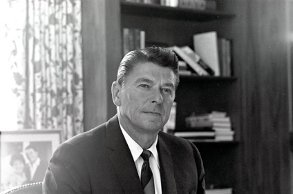 Ronald Reagan - biografie, viața personală a celui de-al 40-lea Președinte al Statelor Unite, politica externă și internă, fotografie