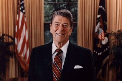 Ronald Reagan - biografie, viața personală a celui de-al 40-lea Președinte al Statelor Unite, politica externă și internă, fotografie