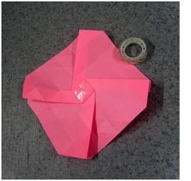 Rose origami az összeszerelési sémákban és a fotó mester osztályban