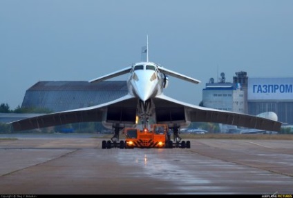 Cel mai rapid avion este o revizuire militară