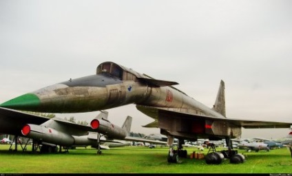 Cel mai rapid avion este o revizuire militară