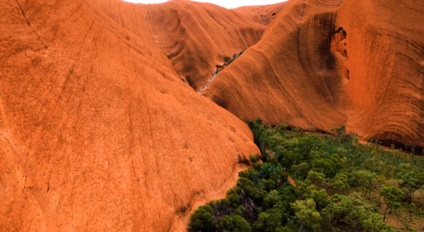 Cliff Uluru, Ausztrália (8 fénykép, értékelés, cím)