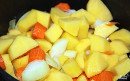 Burgonya leves zöldségekkel - lépésről-lépésre recept fotóval