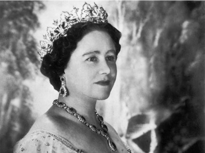 Regina zâmbitoare a celor 8 fapte cele mai ciudate despre străbunică a prințului William, marie claire