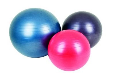 Exerciții cu mingea pentru presă și fese