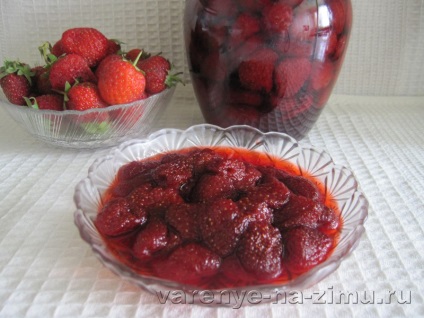 Jam de căpșuni cu fructe de pădure întregi cinci minute pentru iarnă - prescripție cu fotografie pas cu pas