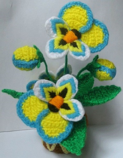 Flori tricotate