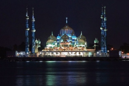 10 Cele mai uimitoare moschei din lume