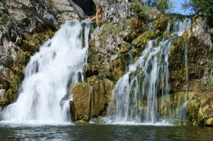 Descriere Belovskiy Falls și fotografii