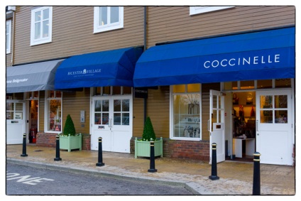 Bicester village outlet, al modente