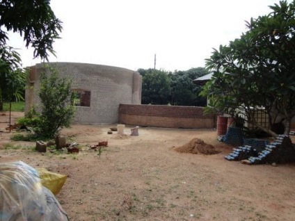 Palackozott házak - a nigériaiak szállítási kérdésének öko-megoldása - környezeti emésztés