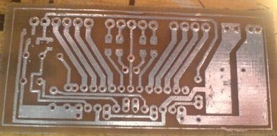Care este calea potrivită pentru acoperirea pistelor plăcii de circuite imprimate