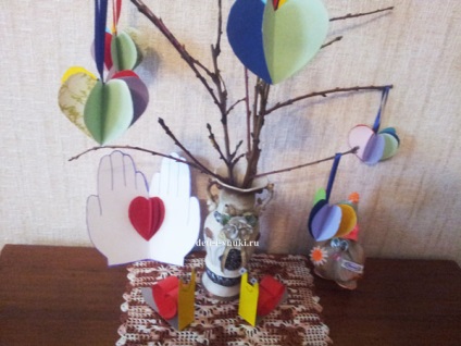 Copacul Iubirii - meșteșuguri cu copii pentru ziua de Valentine, copii și nepoți
