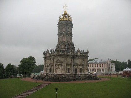 Dubrovitsy-Ostafievo - Rusia - club de călători independenți - Backpacker rusesc