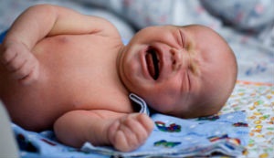 Cum se identifică colici și carii la nou-născuți și tratamentul în diferite moduri