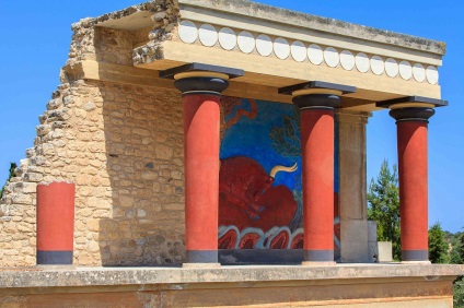 Palatul Knossos