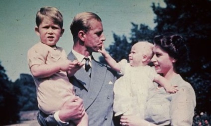 Regina Elisabeta a II-a și Prințul Filip sărbătoresc aniversarea a 70 de ani de la nuntă
