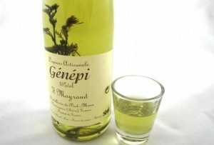 Liqueur zhenepi (genepi), rotiți!