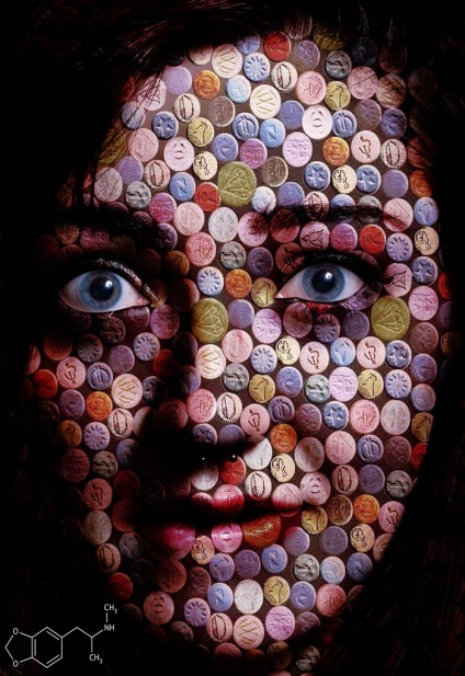 Acestea sunt fotografii atât de diferite ale oamenilor aflați sub droguri, care arată cum o anumită substanță afectează creierul -