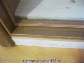 Caracteristicile instalării unei uși într-o casă din lemn, instalarea ușilor în Vladimir și în regiune