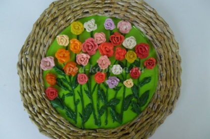 Panel a gyapotról saját kézre az óvodai bokor rózsákhoz