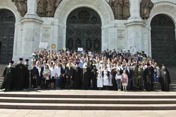 Parishioner - petrecere de absolvire ... cu abatere ortodoxă