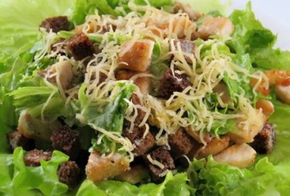 Salata de Caesar cu reteta simpla de pui din 2017