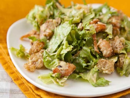 Salata de Caesar cu reteta simpla de pui din 2017