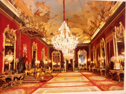 Cele mai luxoase reședințe regale