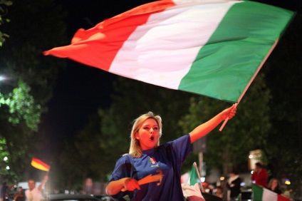 Cele mai stralucitoare majorete ale Euro 2012