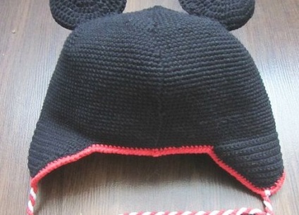 Mickey Mouse cap de croșetat