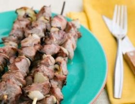 Shish kebab (din carne, pește, legume, ciuperci) și marinate - rețete delicioase cu fotografii pas cu pas