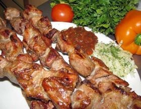 Shish kebab (húsból, halból, zöldségből, gombából) és pácokból - finom receptek lépésről-lépésre fotóival