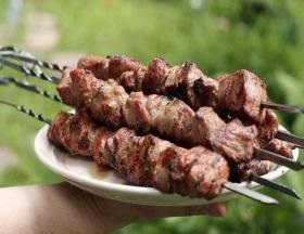 Shish kebab (din carne, pește, legume, ciuperci) și marinate - rețete delicioase cu fotografii pas cu pas