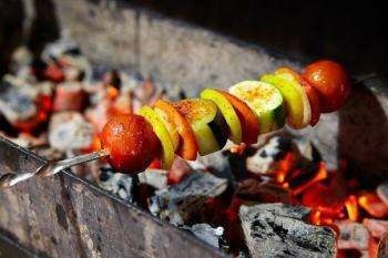 Shish kebab (húsból, halból, zöldségből, gombából) és pácokból - finom receptek lépésről-lépésre fotóival