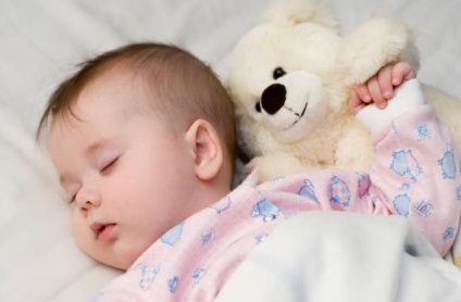 Alvó egy csecsemő, egy újszülött gyermek hogyan kell megszervezni
