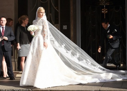 Az évek esküvője, a nővér Paris Hilton feleségül vette a Rothschildok örököst (fotó, kiegészítve) - újság -