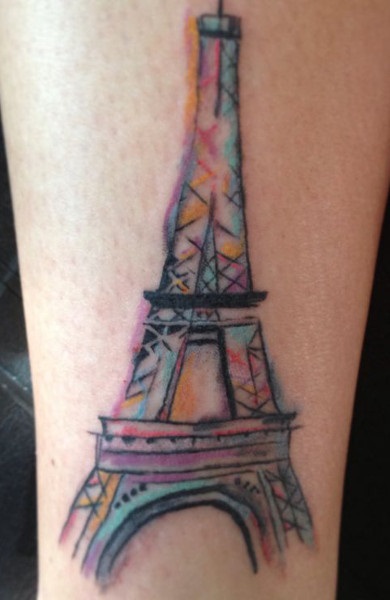 Az Eiffel-torony tetoválása - érték, tetoválás és fotók vázlata