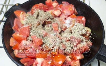 Sos de roșii cu rețetă de usturoi, cu preparat pas cu pas a sosului de roșii cu usturoi